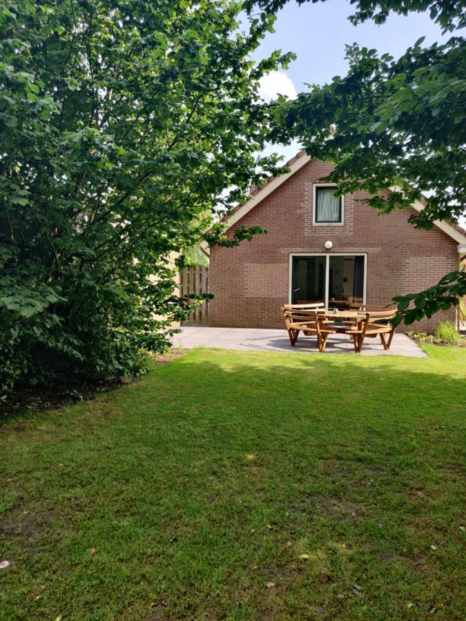 Vakantiehuis Achterhuis Ons Hoekje Houten Exterior foto